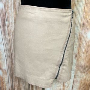 Divided H&M Pink Zip Front Faux Leather‎ Mini Skirt